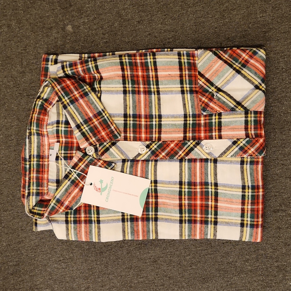 Red Button Down Christmas Shirt🎄 Mens Medium Flannel Long Sleeve NWT Brand New